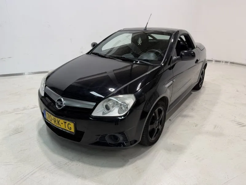 Opel Tigra (2005) — foto 1