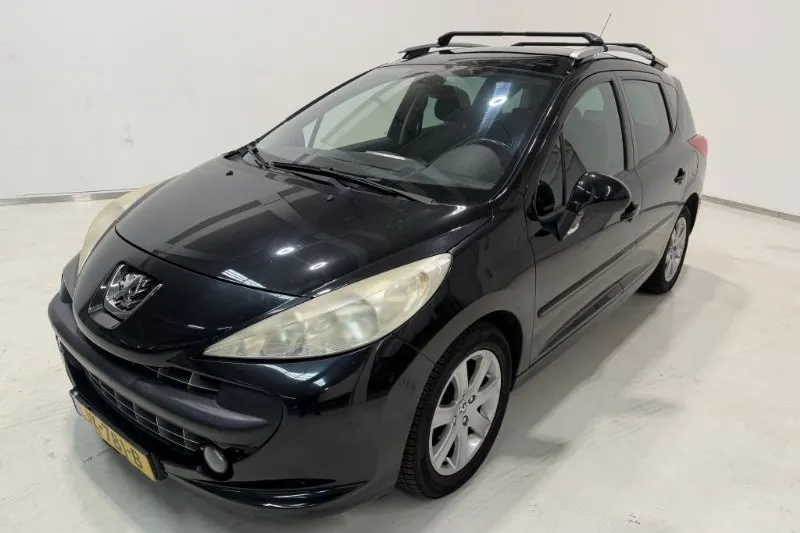 Peugeot 207 (2008)