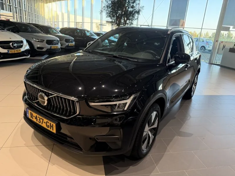 Volvo XC40 (2022) — foto 1