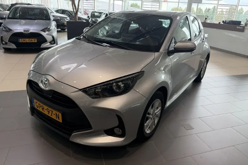 Toyota Yaris (2024)