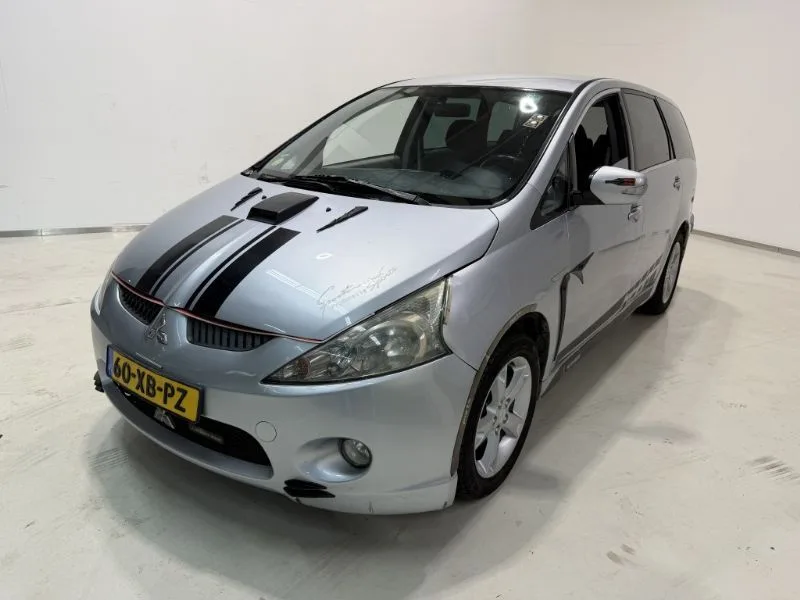 Mitsubishi Grandis (2007) — foto 1