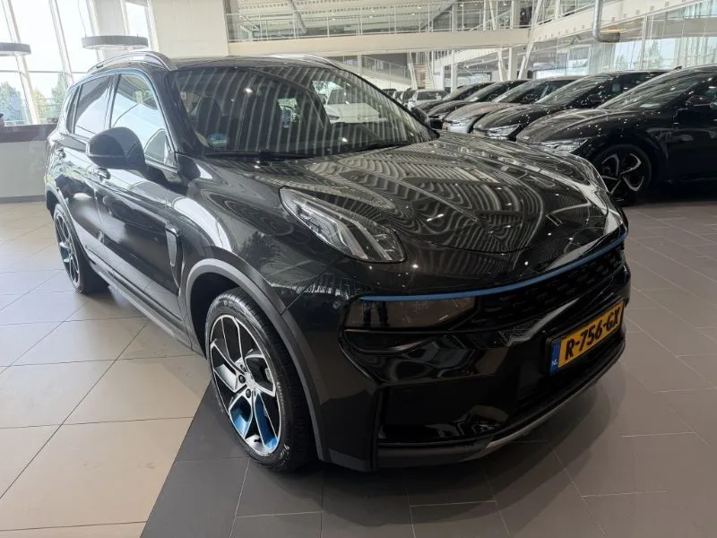 Lynk & Co 01 (2022) — foto 1