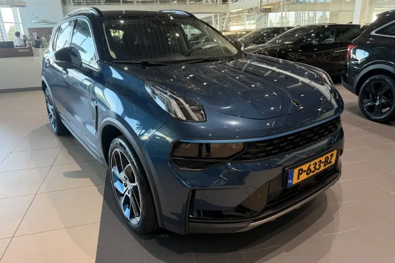 Lynk & Co 01 (2022)