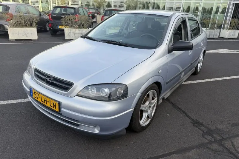 Opel Astra (2003)