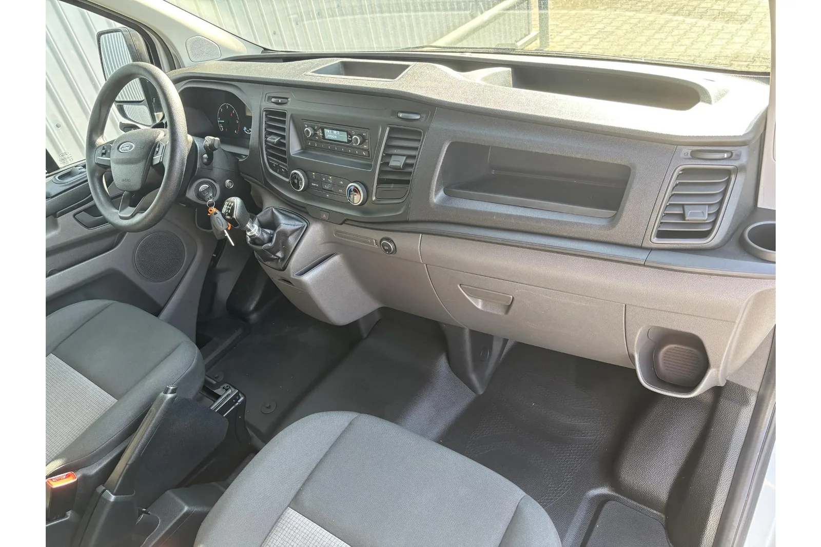 Ford Transit Custom (2019) — foto 1