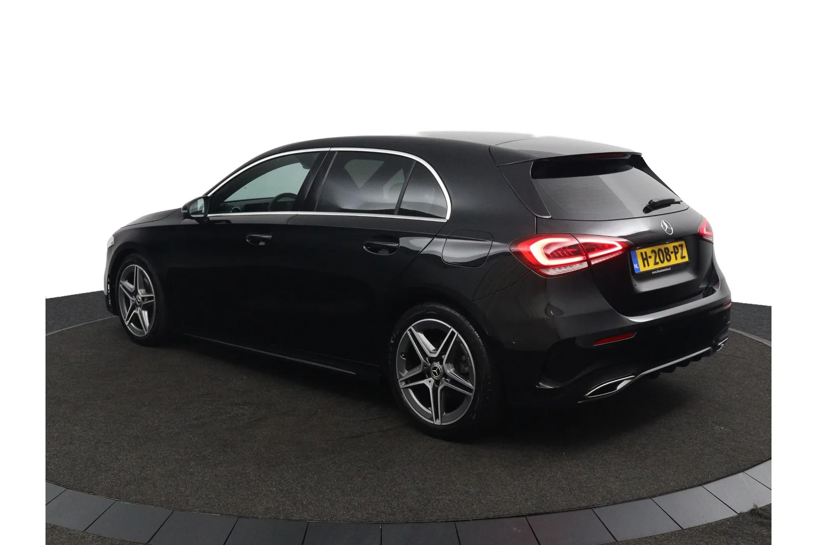 Mercedes-Benz A-Klasse (2020) — foto 1
