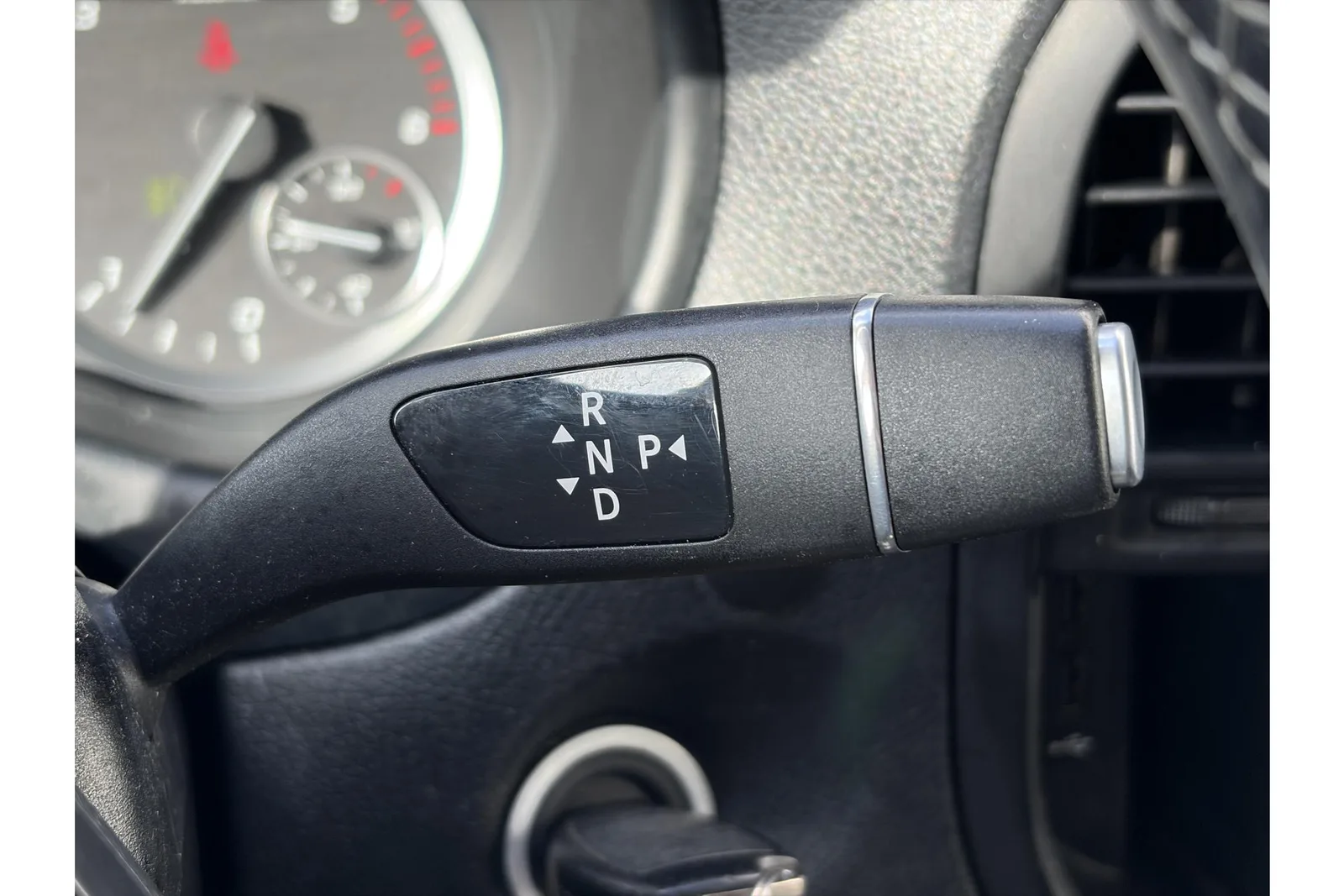 Mercedes-Benz Vito (2021) — foto 1