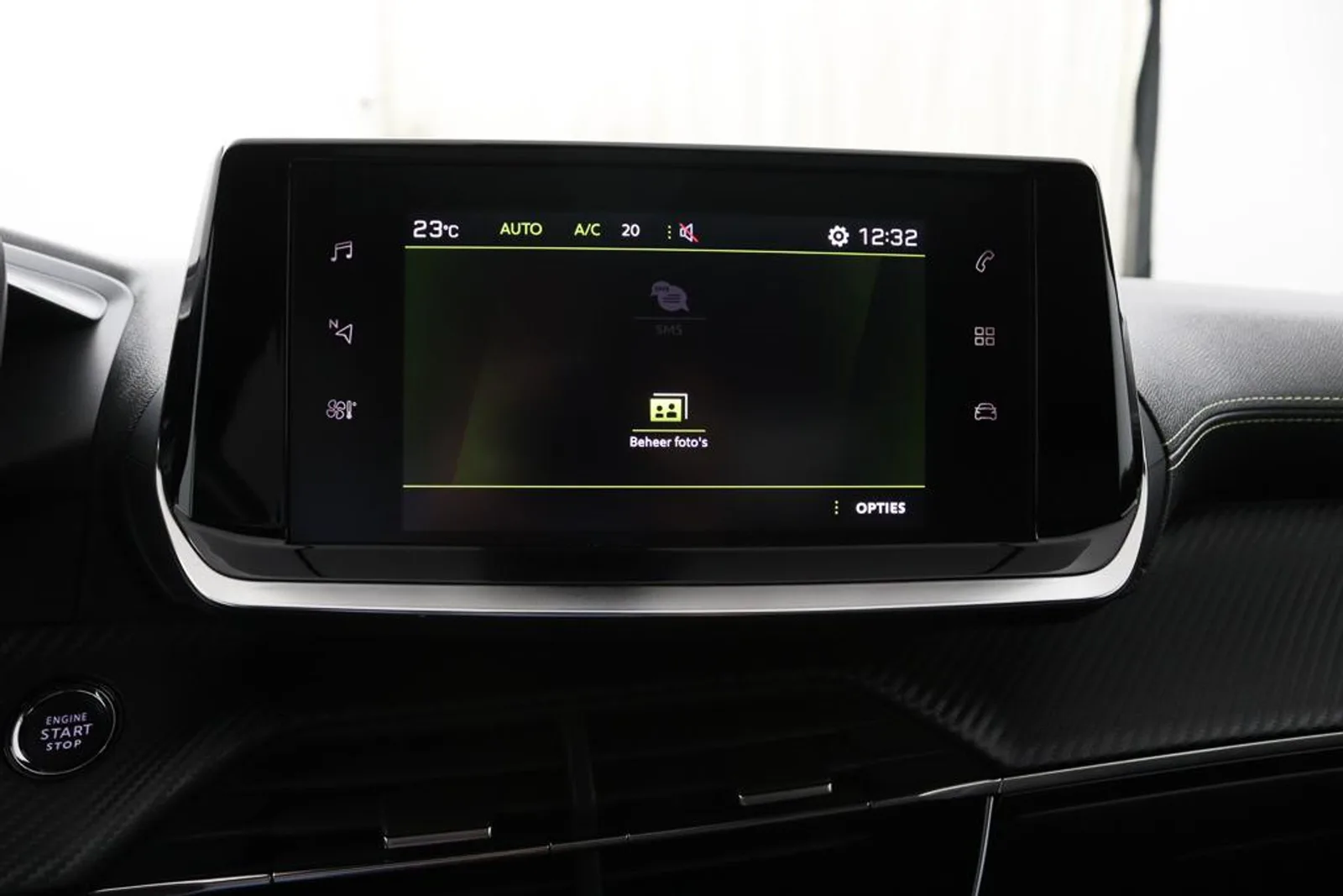 Peugeot 208 (2020) — foto 1
