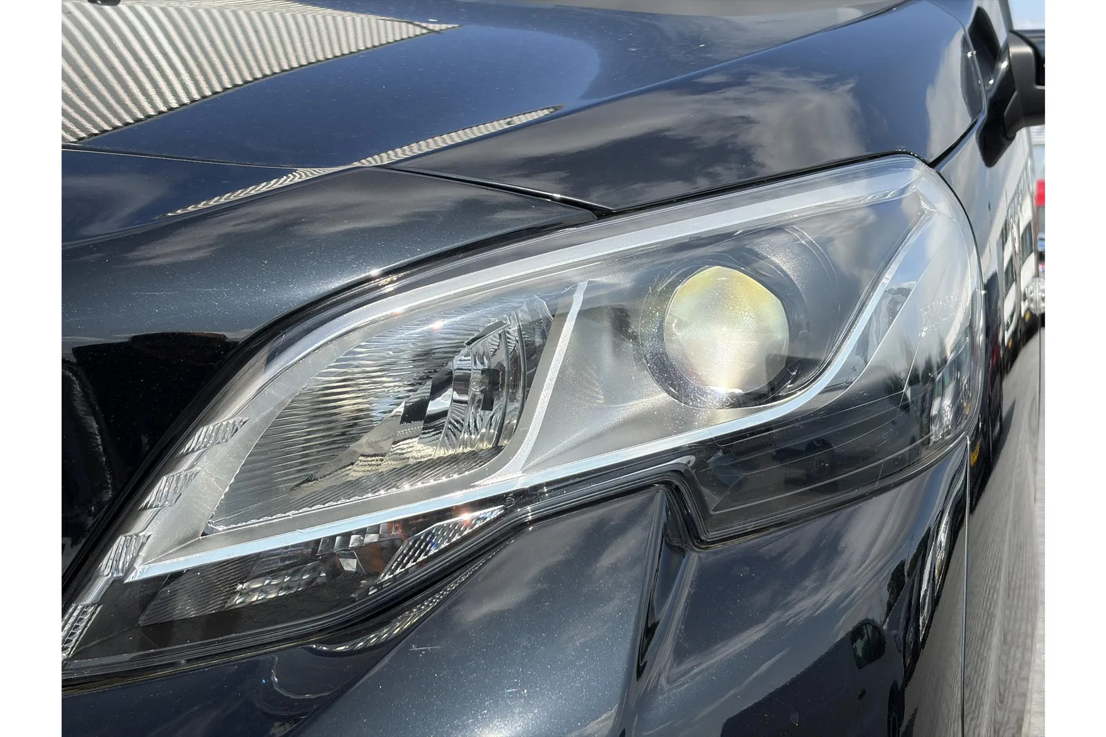 Peugeot Expert (2021) — foto 1