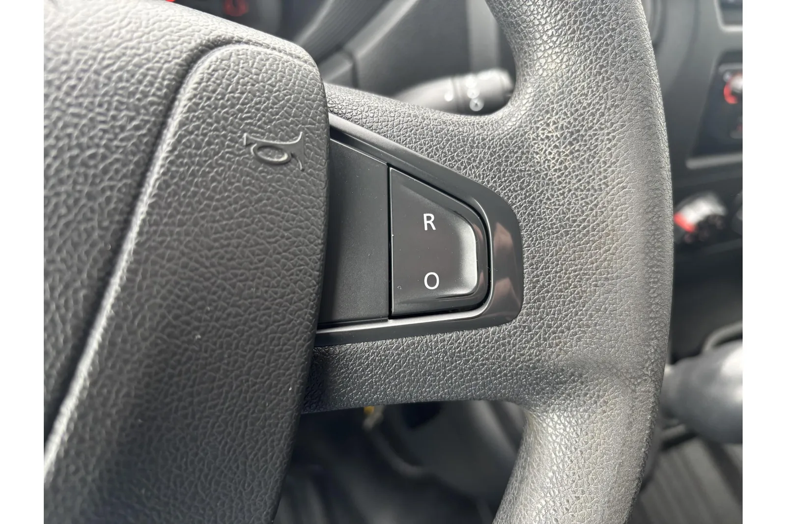 Renault Master (2019) — foto 1