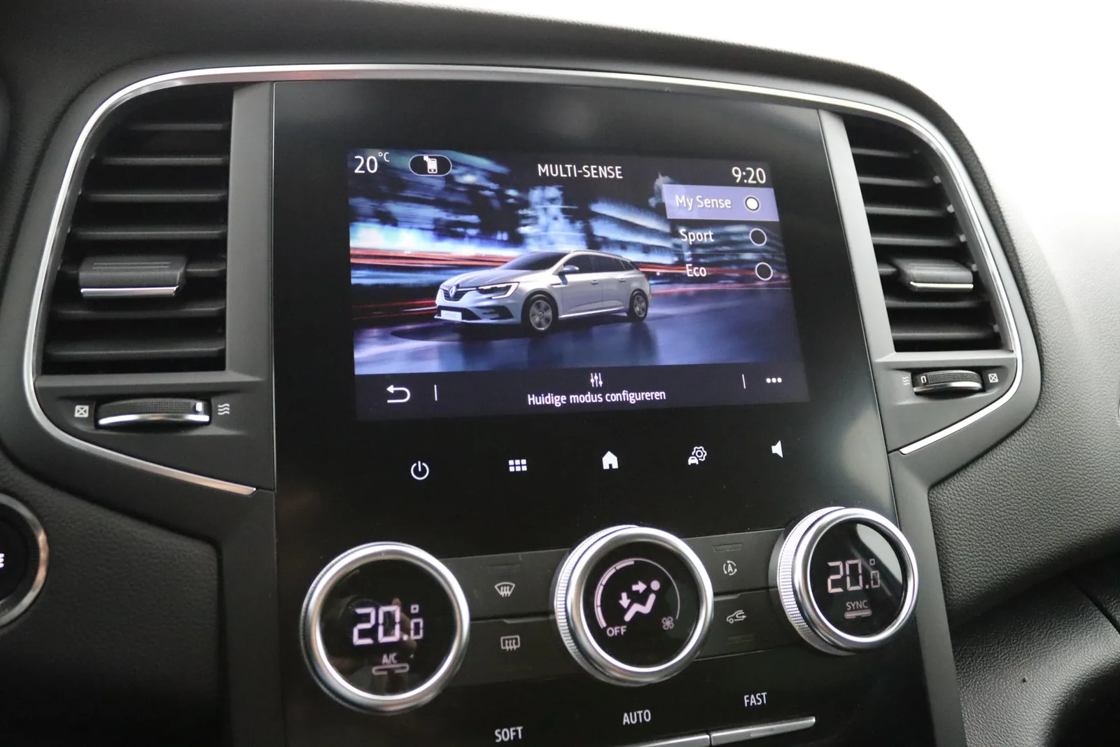 Renault Mégane (2022) — foto 1