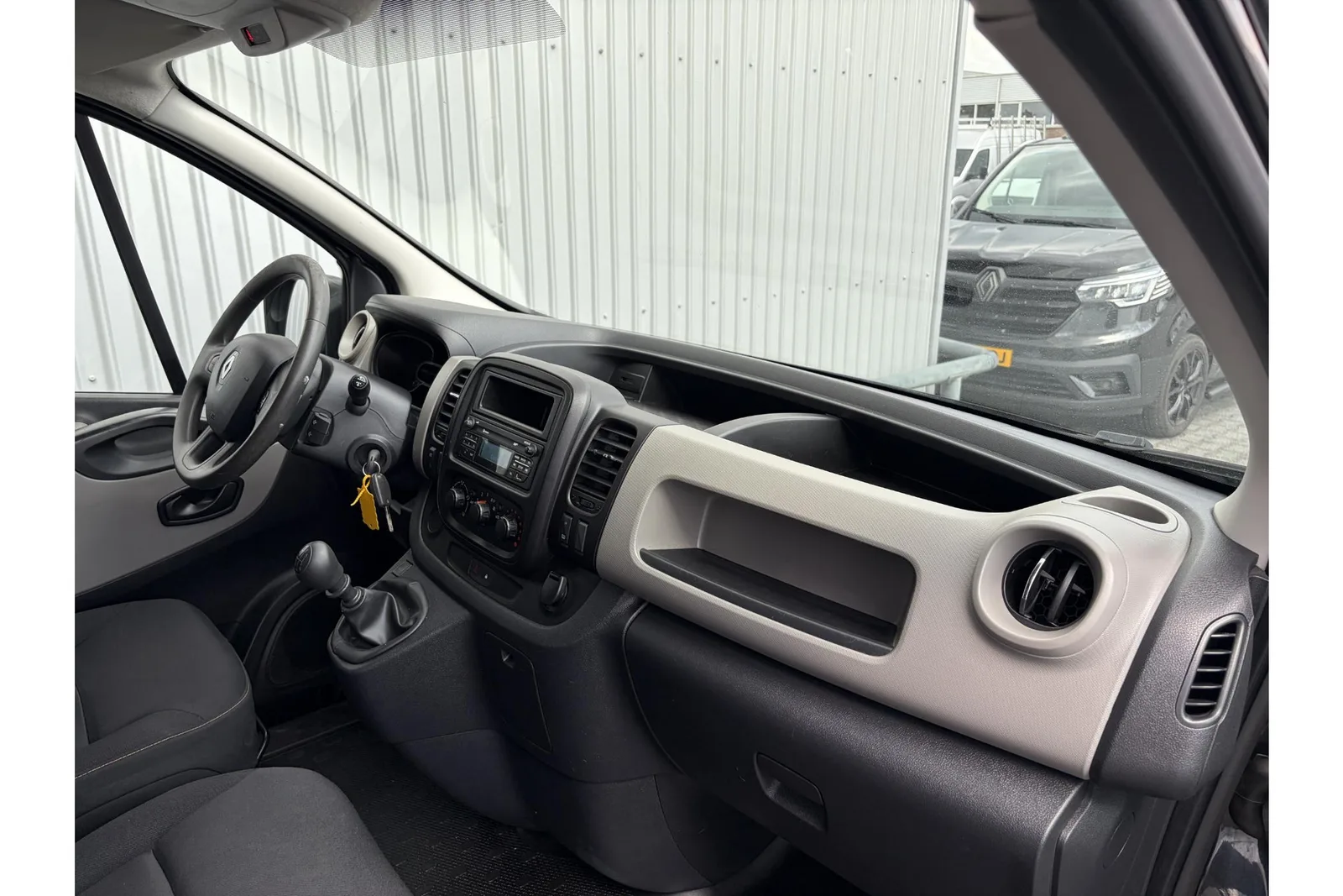 Renault Trafic (2017) — foto 1