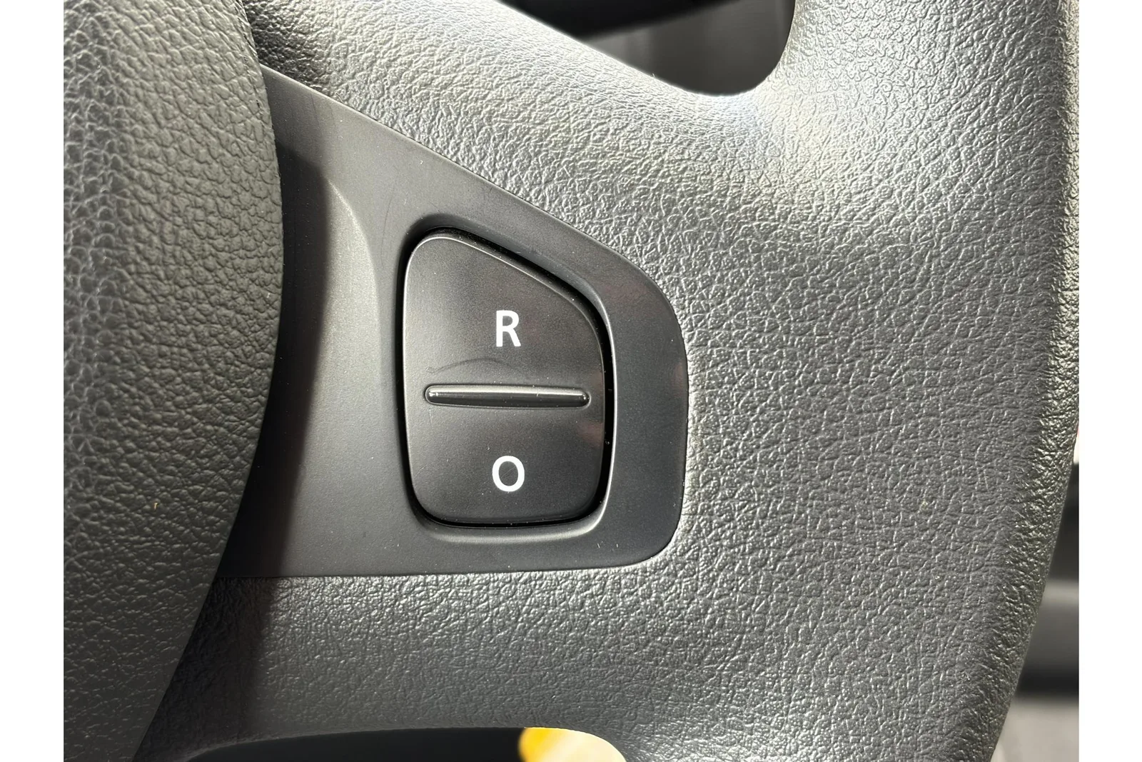 Renault Trafic (2020) — foto 1
