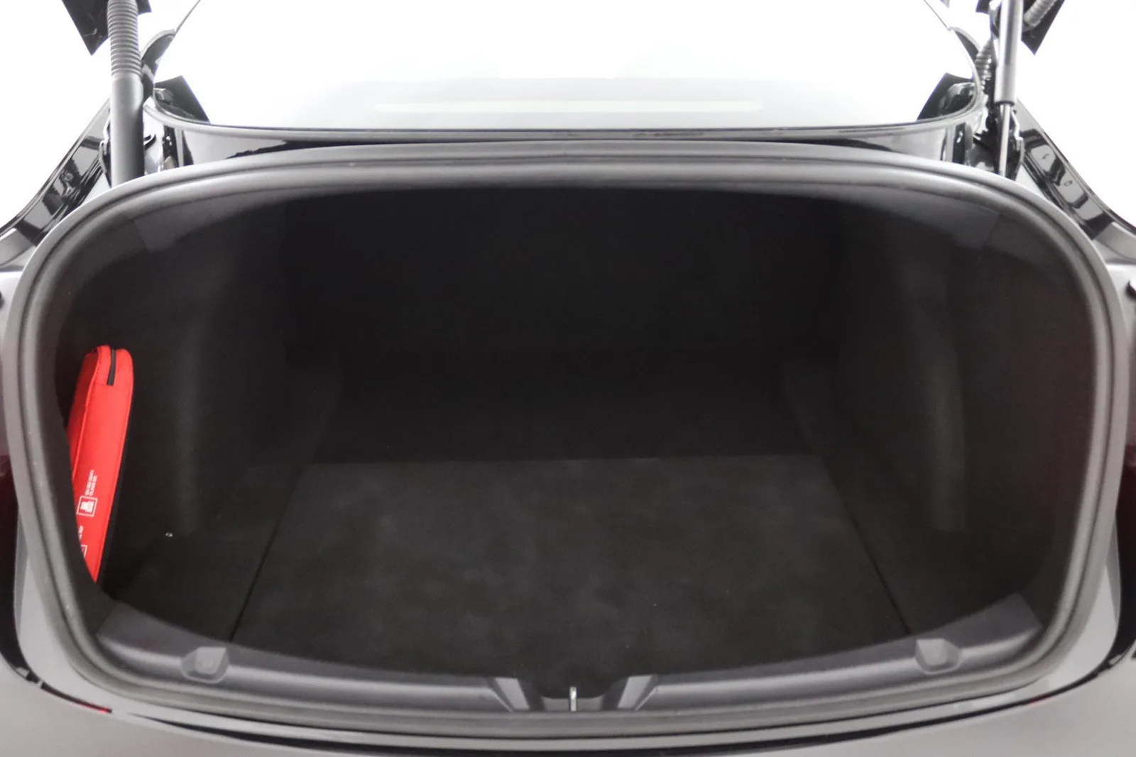 Tesla Model 3 (2021) — foto 1