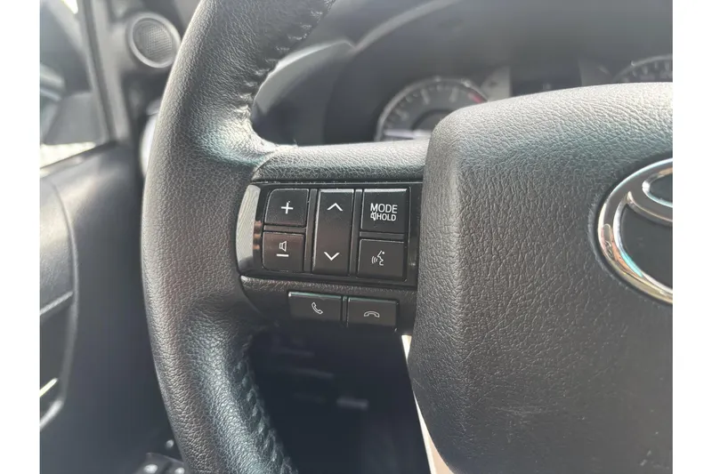Toyota Hilux (2021)