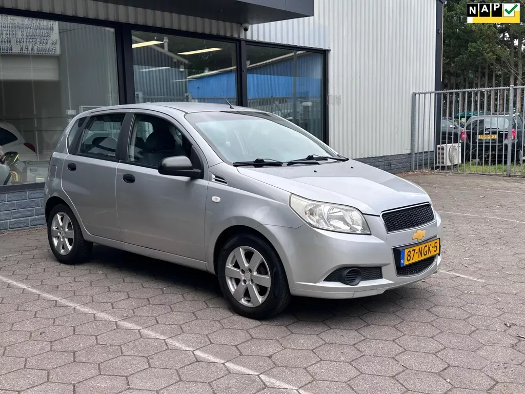 Chevrolet Aveo (2010) — foto 1