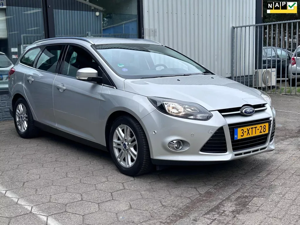 Ford Focus (2014) — foto 1