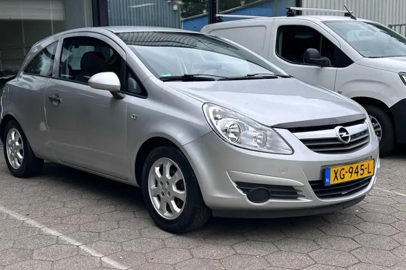 Opel Corsa (2008)