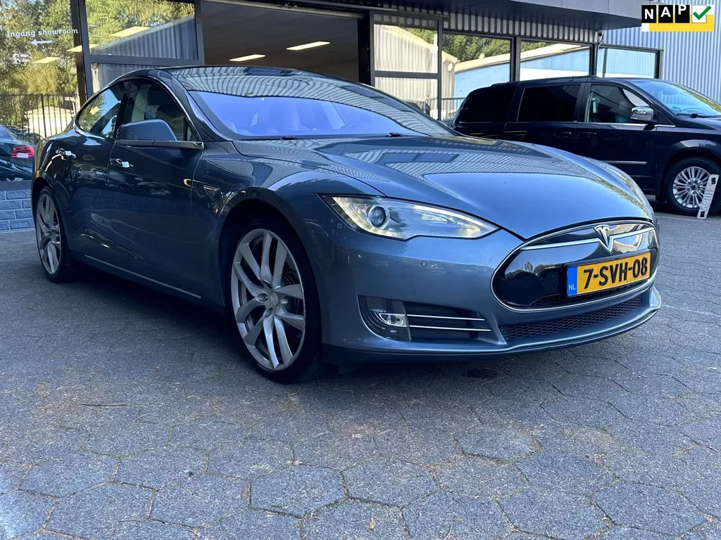 Tesla Model S (2026) — foto 1