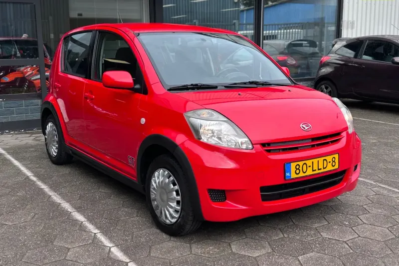Daihatsu Sirion (2010)