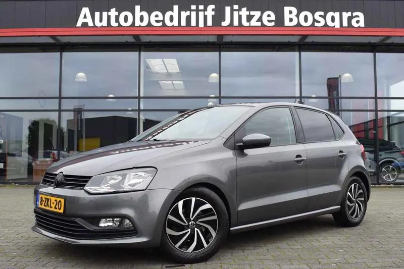 Volkswagen Polo (2015)