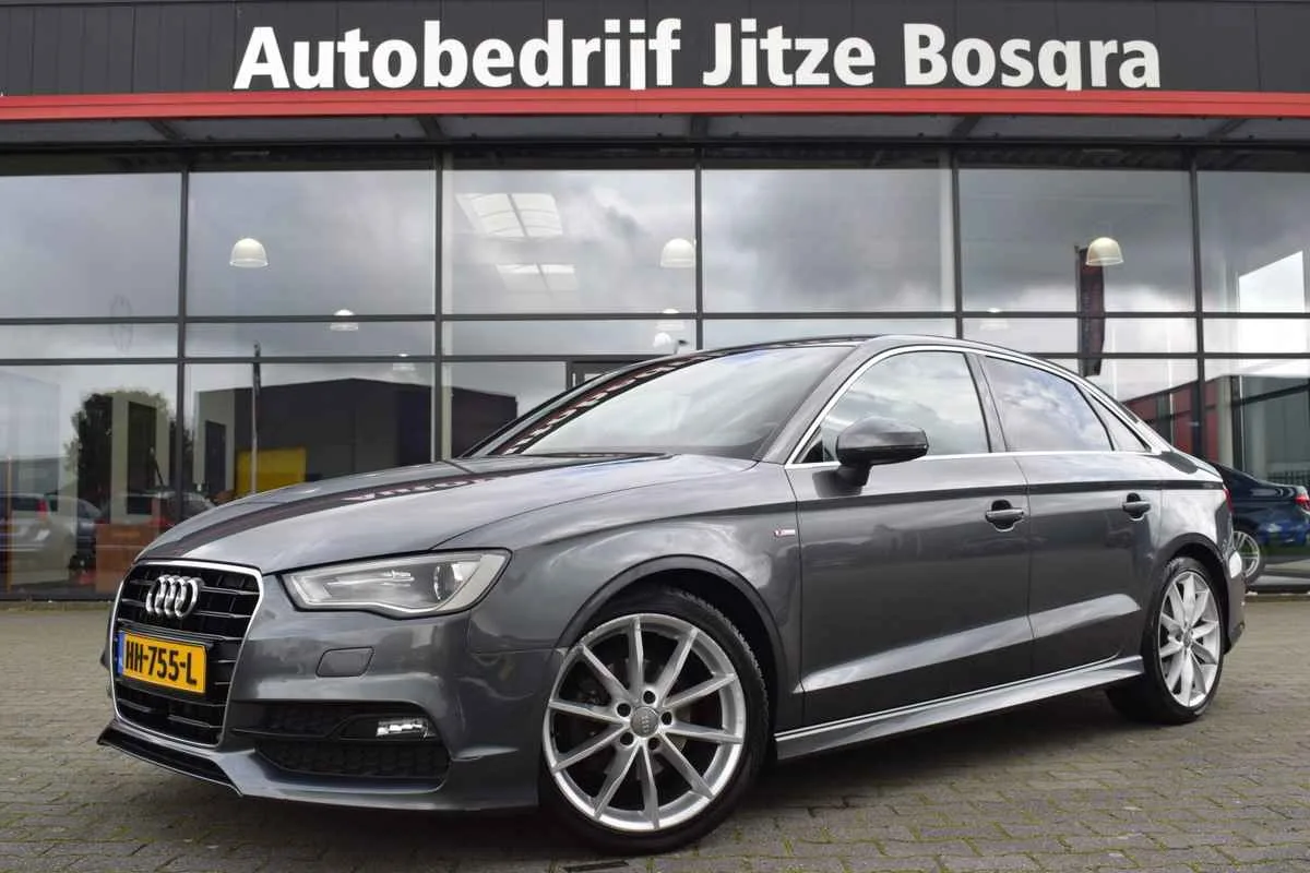 Audi A3 (2015) — foto 1