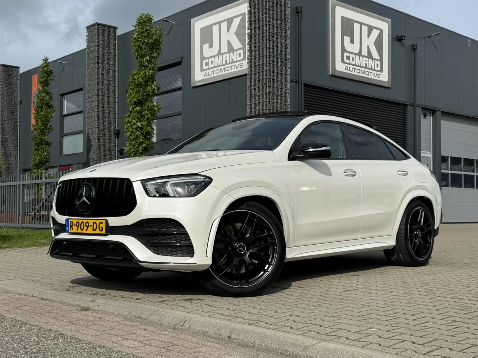 Mercedes-Benz GLE (2022) — foto 1
