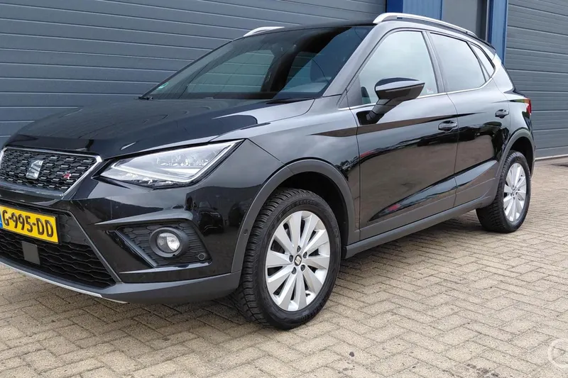 SEAT Arona (2019)