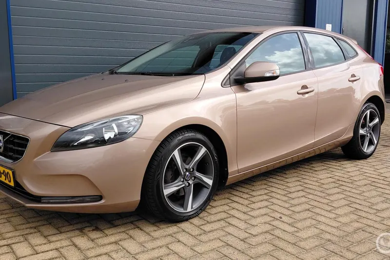 Volvo V40 (2013)