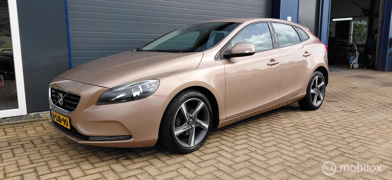 Volvo V40 (2013) — foto 1