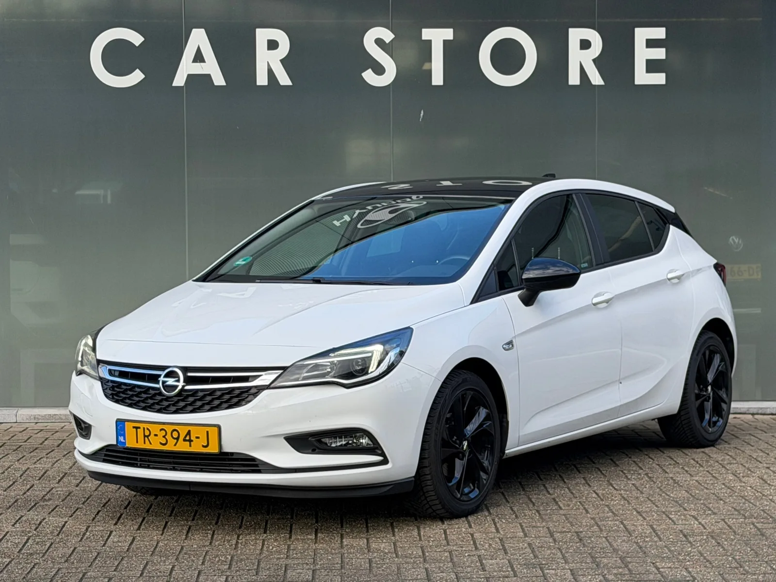 Opel Astra (2018) — foto 1