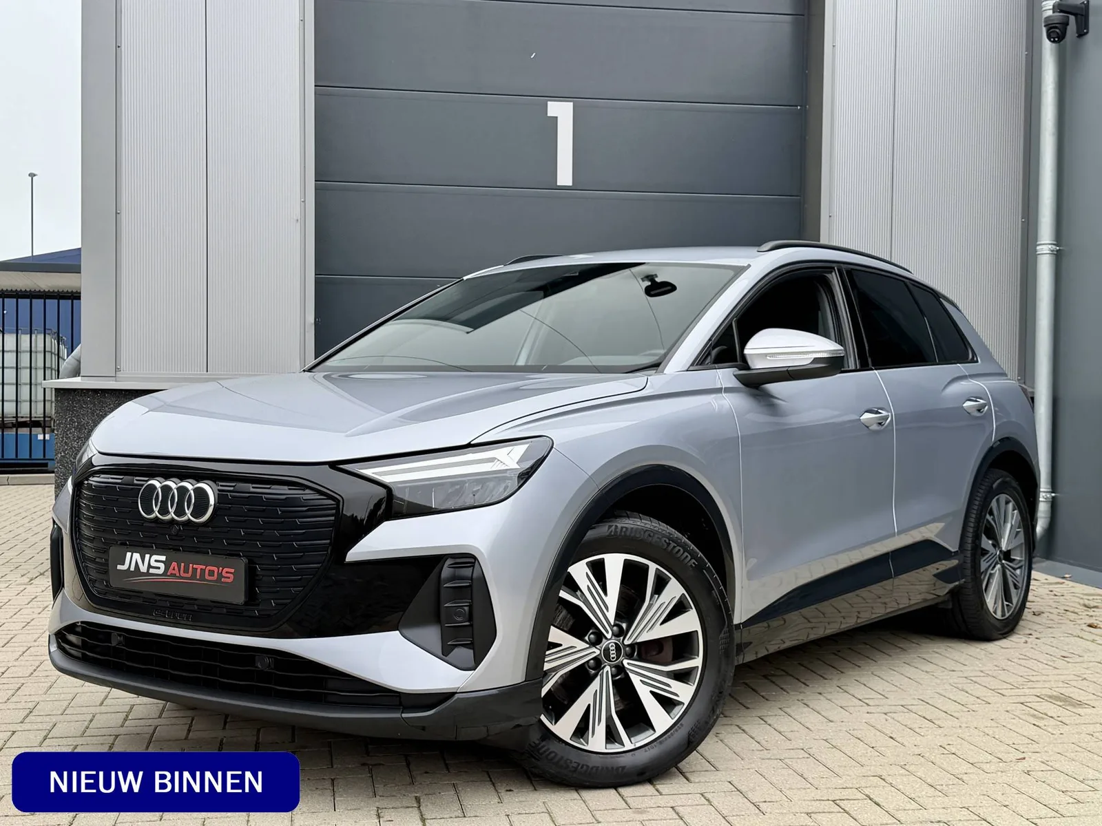 Audi Q4 e-tron (2022) — foto 1