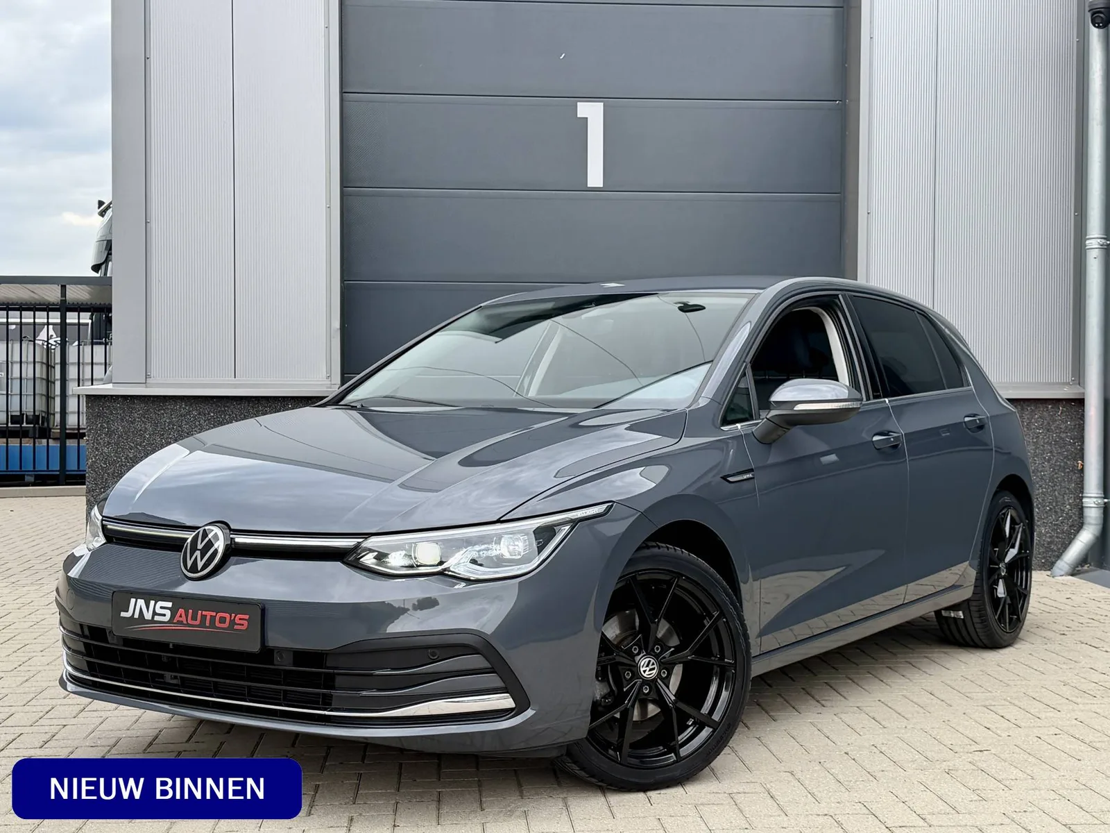 Volkswagen Golf (2020) — foto 1
