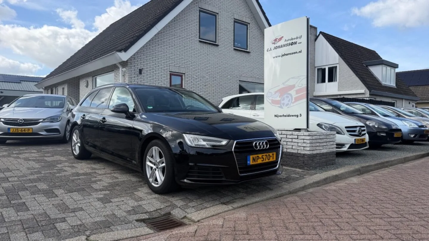 Audi A4 (2017) — foto 1
