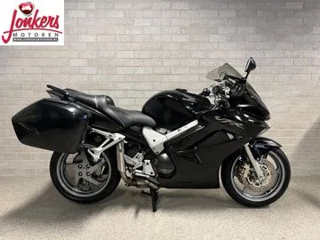 Honda VFR 800 FI (2006) — foto 1