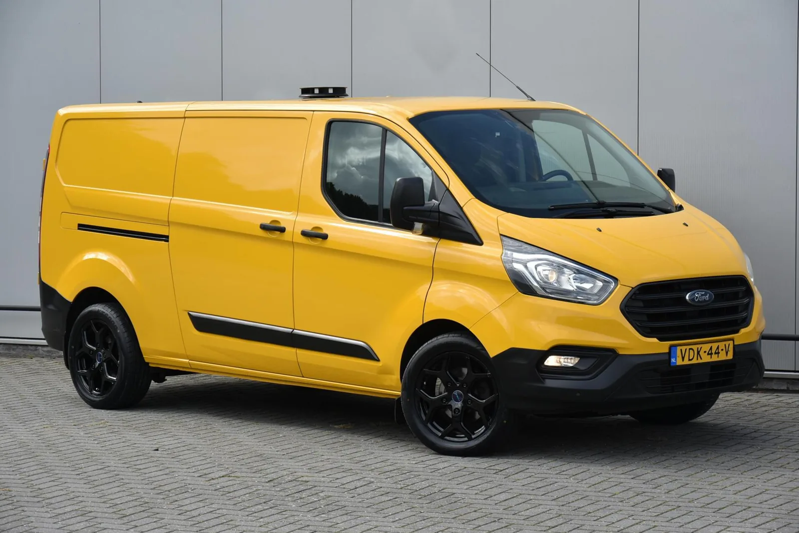 Ford Transit Custom (2019) — foto 1