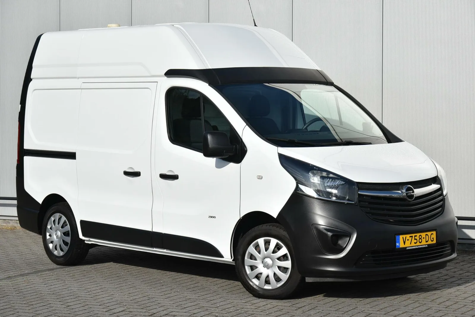Opel Vivaro (2017) — foto 1