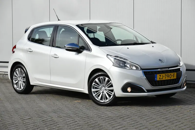 Peugeot 208 (2019)