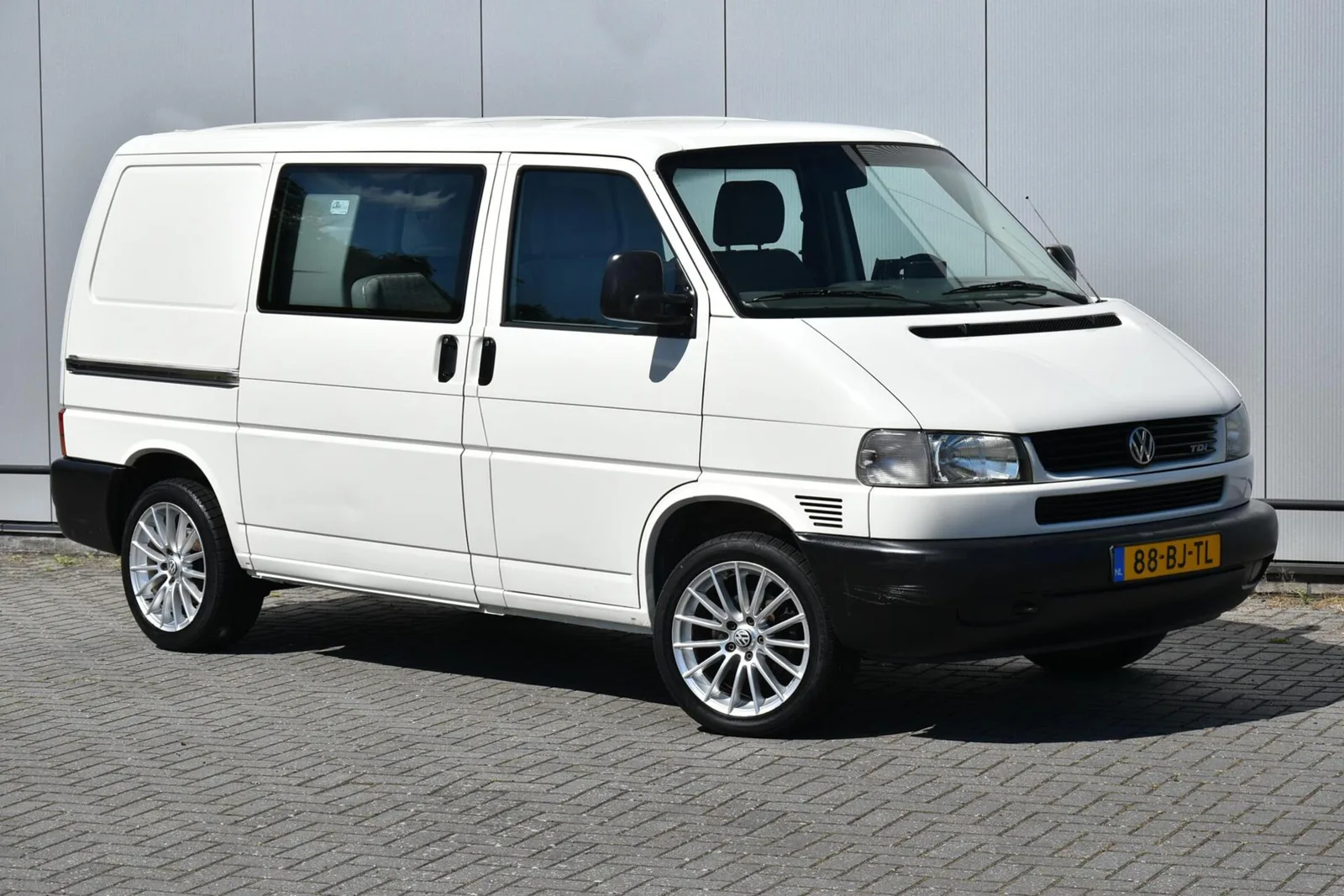 Volkswagen Transporter (2003) — foto 1