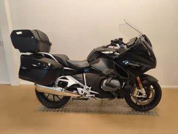 BMW R 1250 RT (2022) — foto 1