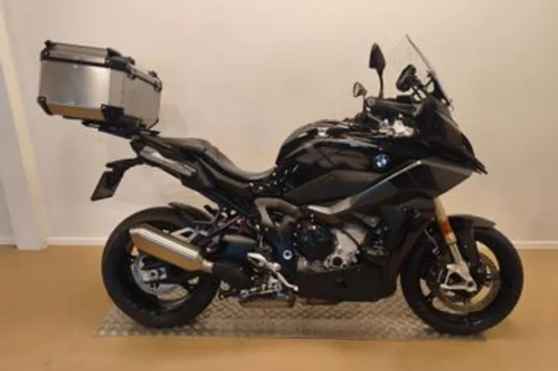 BMW S 1000 XR (2023)