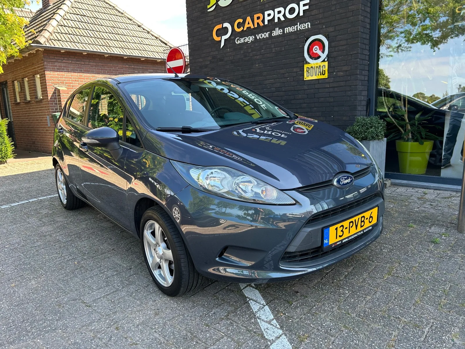 Ford Fiesta (2011) — foto 1