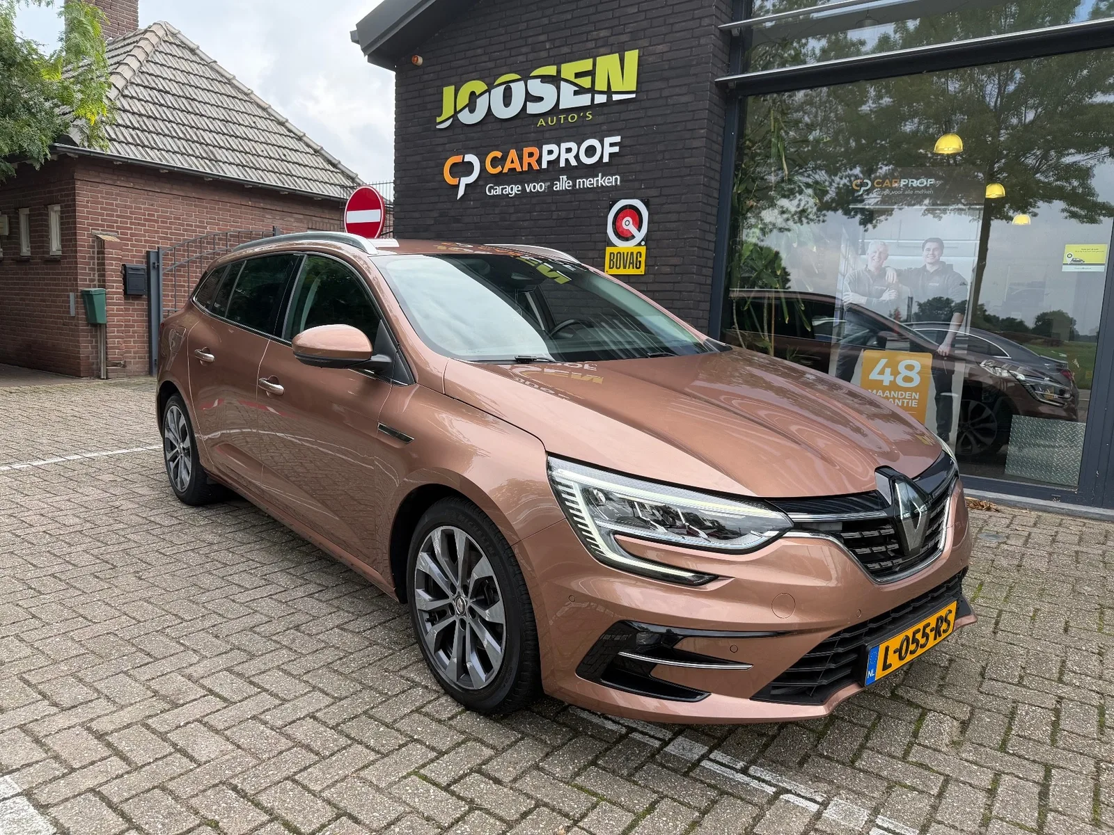 Renault Mégane (2021) — foto 1