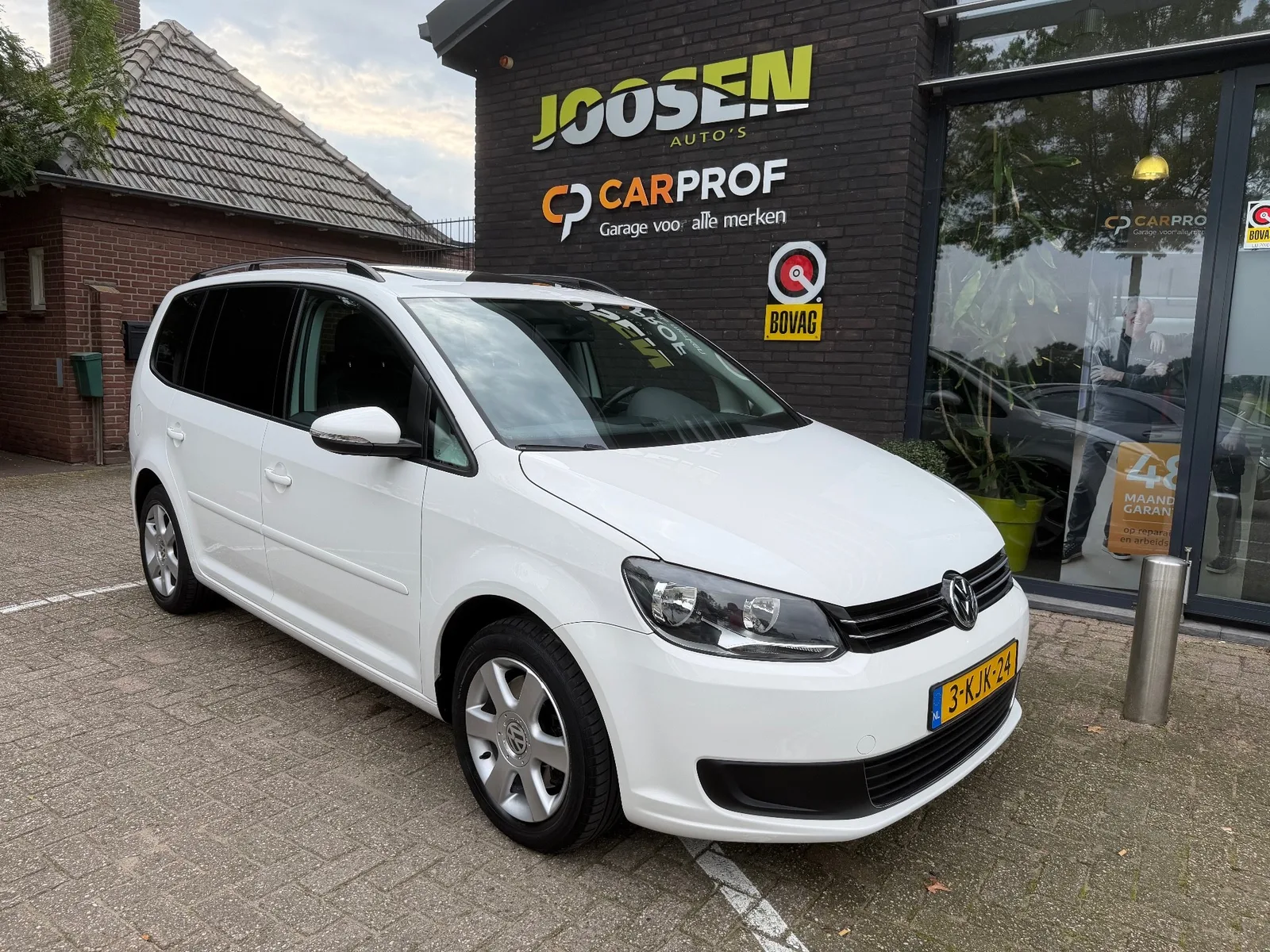 Volkswagen Touran (2013) — foto 1