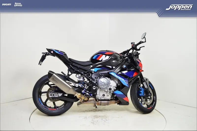 BMW M 1000 R (2023)