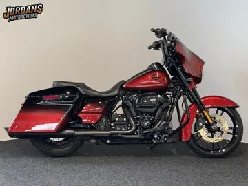 Harley-Davidson Street Glide (2018) — foto 1
