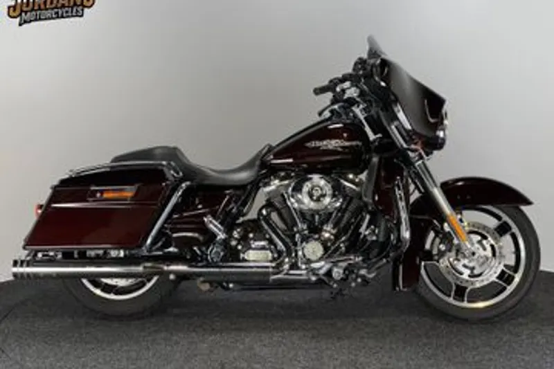 Harley-Davidson Street Glide (2011)