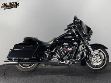 Harley-Davidson Street Glide (2013) — foto 1
