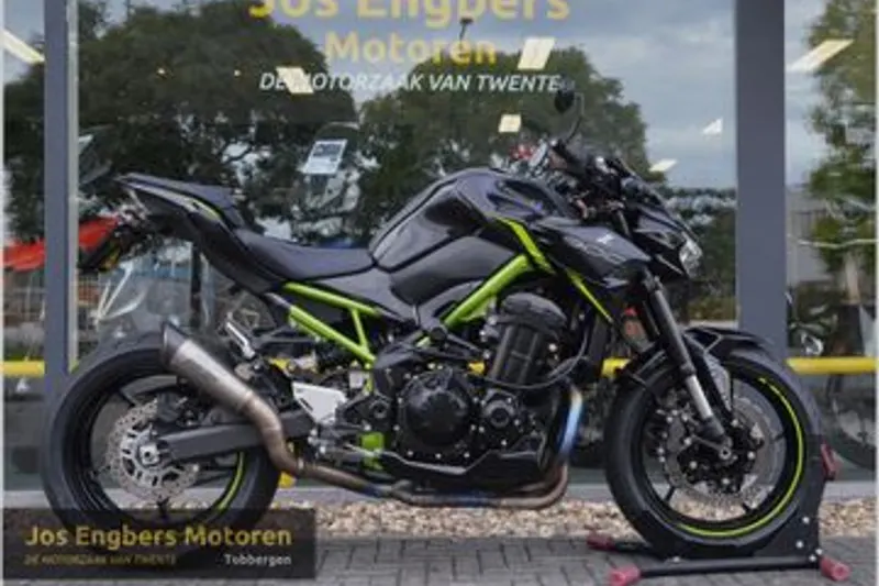 Kawasaki Z 900 (2022)