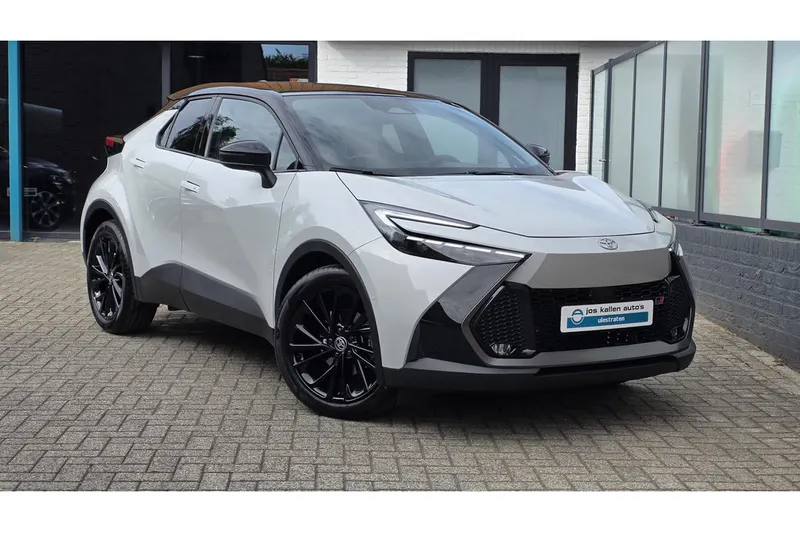 Toyota C-HR (2024)